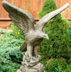 Casa Padrino Adler Skulptur 59 x H. 59 cm - Gartendeko - Special!