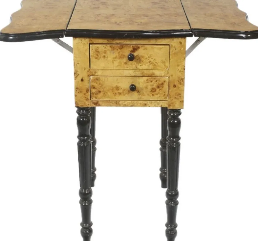 Casa Padrino Art Deco Beistelltisch mit 2 Schubladen Vogelaugenahorn Hellbraun / Schwarz 40 x 30 x H. 75 cm - Art Deco Wohnzimmer Möbel