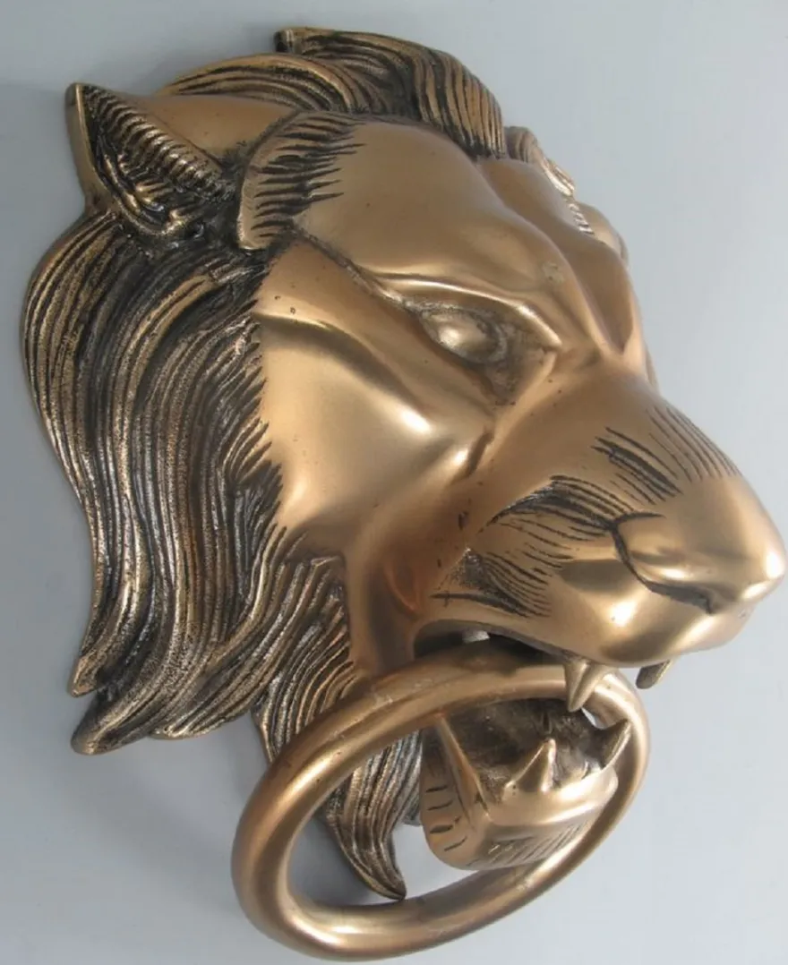 Casa Padrino Barock Aluminium Türklopfer Löwe Bronze H. 40 cm - Barock Deko Accessoires