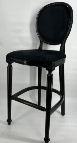 Casa Padrino Barock Barstuhl Schwarz - Handgefertigter Massivholz Barhocker mit edlem Samtstoff - Barock Bar Möbel - Edel & Prunkvoll