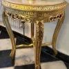 Casa Padrino Barock Beistelltisch Gold / Grau - Runder Antik Stil Tisch mit Marmorplatte - Barockstil Wohnzimmer Möbel im Barockstil - Barock Möbel
