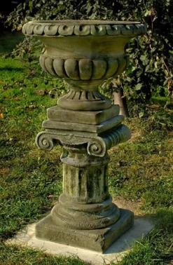 Casa Padrino Barock Blumentopf mit Säule Grau Ø 55 x H. 99 cm - Prunkvoller Pflanzentopf mit Gartensäule im Barockstil - Barock Garten Deko Accessoires