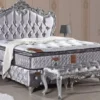 Casa Padrino Barock Doppelbett Silber - Prunkvolles Samt Bett mit Glitzersteinen und Matratze - Barock Schlafzimmer Möbel