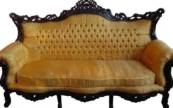 Casa Padrino Barock 3er Sofa mit Gold Muster und Mahagoni braunem Massivholzrahmen, 210 x 135 x 90 cm