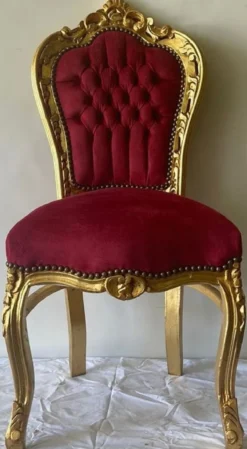 Casa Padrino Barock Esszimmer Stuhl Bordeauxrot / Gold - Handgefertigter Antik Stil Stuhl mit edlem Samtstoff - Barock Esszimmer Möbel