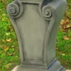 Casa Padrino Barock Gartendeko Säule 42 x 42 x H. 80 cm - Prunkvolle Gartensäule im Barockstil - Special!