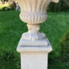 Casa Padrino Barock Garten Deko Blumentopf Weiß 73 x 67 x H. 70 cm - Prunkvoller Pflanzentopf im Barockstil - Barock Garten Deko - Barock Terrassen Deko - Barock Deko Accessoires