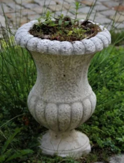 Casa Padrino Barock Garten Deko Blumentopf Grau H. 41 cm - Prunkvoller Pflanzentopf im Barockstil - Barock Garten Deko - Barock Terrassen Deko - Barock Deko Accessoires