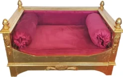 Casa Padrino Barock Hundebett Bordeauxrot / Gold - Prunkvolles Antik Stil Hundebett - Handgefertigte Hunde Möbel im Barockstil - Antik Stil Tiermöbel - Barock Tiermöbel