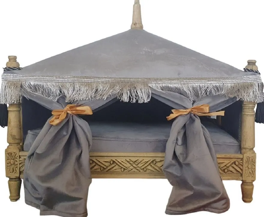 Casa Padrino Barock Hundebett Grau / Naturfarben - Handgefertigtes Antik Stil Hundebett - Prunkvolle Hunde Möbel im Barockstil - Antik Stil Tiermöbel - Barock Tiermöbel