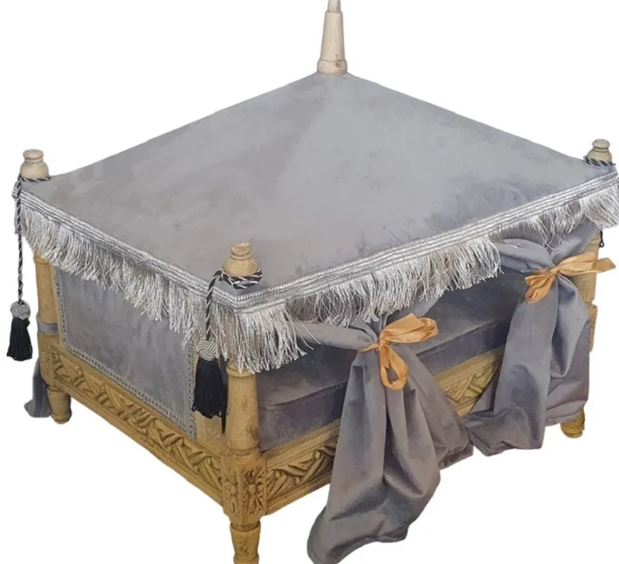 Casa Padrino Barock Hundebett Grau / Naturfarben - Handgefertigtes Antik Stil Hundebett - Prunkvolle Hunde Möbel im Barockstil - Antik Stil Tiermöbel - Barock Tiermöbel