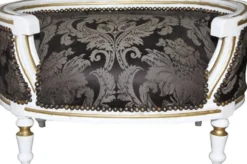 Casa Padrino Barock Hunde & Katzen Sofa im Barock Muster Schwarz / Weiss / Gold - 71,5 x 53 x 41 cm - Luxuriöses Haustierbett
