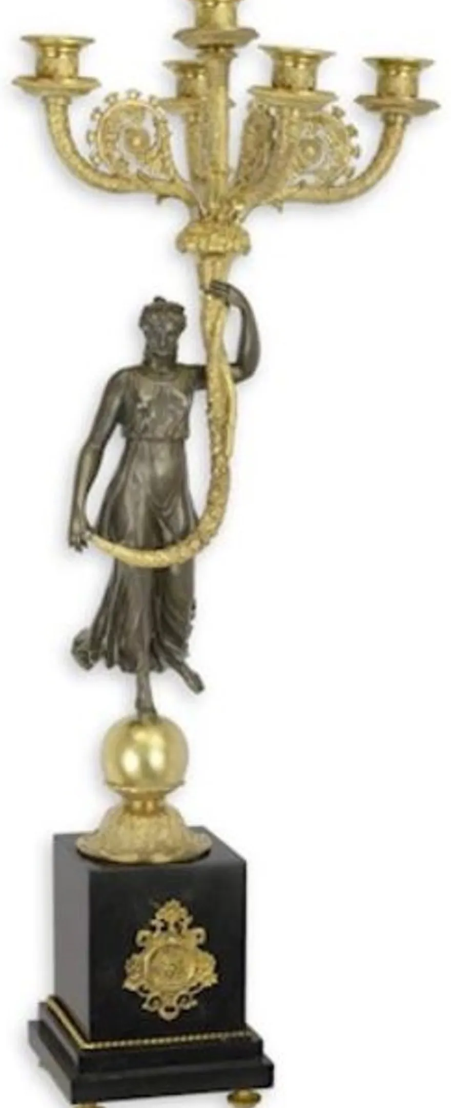 Casa Padrino Barock Kerzenhalter mit dekorativer Bronzefigur und Marmorsockel 26,5 x 26,5 x H. 68,5 cm - Eleganter 5 flammiger Kerzenständer - Wohnzimmer Deko Accessoires