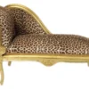 Casa Padrino Barock Kinder Chaiselongue Leopard / Gold - Luxuriöse Recamiere im Antik Stil, 109 x 49 x 72 cm