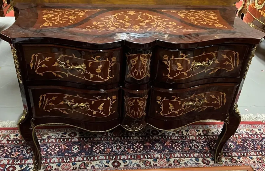 Casa Padrino Barock Kommode Dunkelbraun / Braun / Gold - Handgefertigte Antik Stil Massivholz Kommode mit 2 Schubladen - Barock Wohnzimmer Möbel