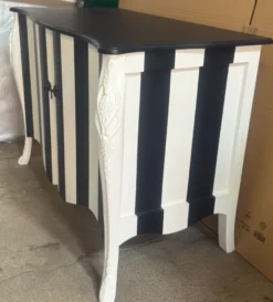 Casa Padrino Barock Kommode mit 2 Türen Schwarz / Weiß 120 cm - Luxuriöse Anrichte im Antik Stil