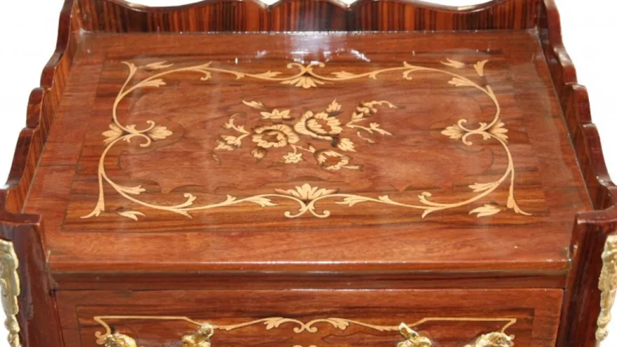 Casa Padrino Barock Kommode mit 3 Schubladen Braun Intarsien H 82 cm, B 42 cm - Modell Mahagoni - Nachttisch Konsole