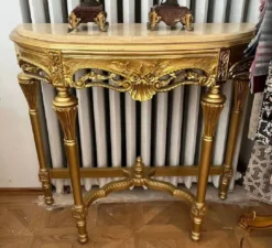 Casa Padrino Barock Konsole Gold / Creme - Handgefertigter Massivholz Konsolentisch mit Marmorplatte - Antik Stil Konsole - Antik Stil Möbel - Barock Möbel - Edel & Prunkvoll