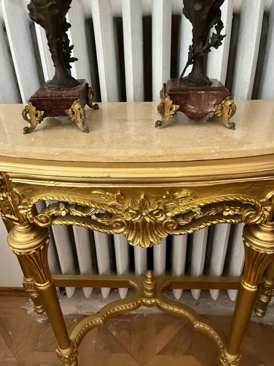 Casa Padrino Barock Konsole Gold / Creme - Handgefertigter Massivholz Konsolentisch mit Marmorplatte - Antik Stil Konsole - Antik Stil Möbel - Barock Möbel - Edel & Prunkvoll