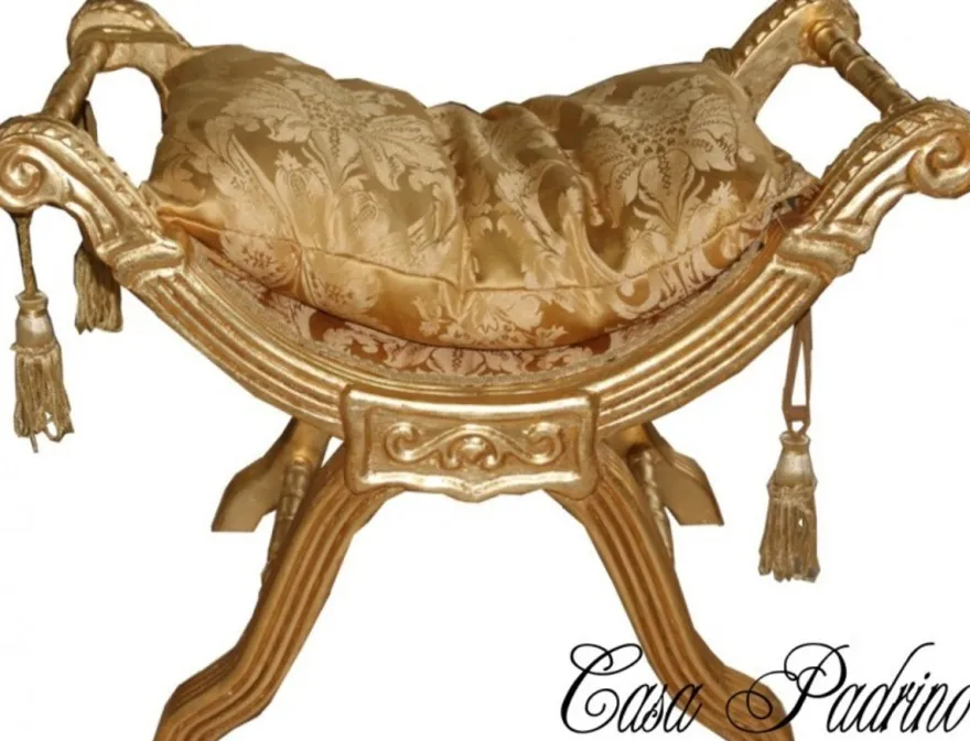Casa Padrino Barock Kreuzhocker ModA1 im edlen Gold Muster mit Gold lackiertem Massivholzrahmen 76 x 44 x 54 cm