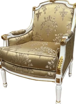 Casa Padrino Barock Lounge Thron Sessel Empire Gold Muster / Weiß / Gold - Interior Wohnzimmer Möbel Antik Stil