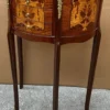 Casa Padrino Barock Nachtkommode Braun Intarsien / Gold - Handgefertigte Barockstil Kommode mit 3 Schubladen - Barock Möbel - Schlafzimmer Möbel im Barockstil - Edel & Prunkvoll