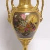 Casa Padrino Barock Porzellan Vase mit 2 Griffen Gold H. 60,5 cm - Luxuriöse Dekovase für gehobene Ansprüche