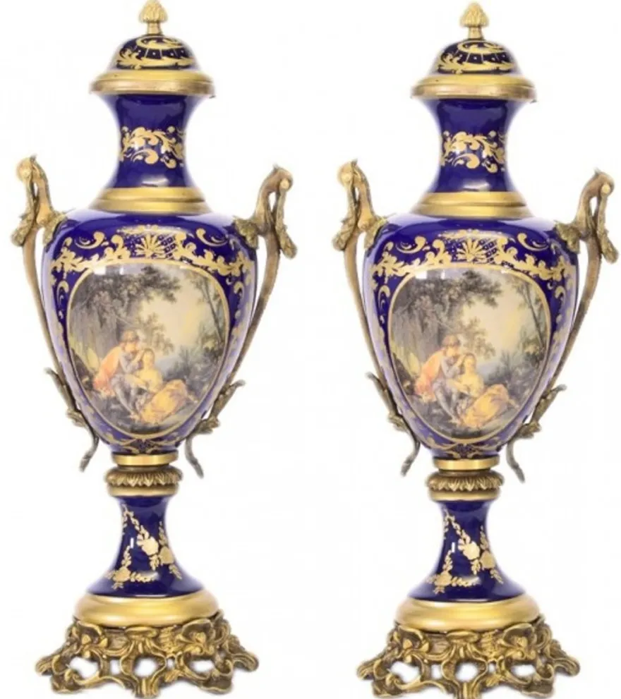 Casa Padrino Barock Porzellan Pokal Set Hellblau / Gold B 26 x H 63 cm - 2 Stück - Luxuriöse Hotel Dekoration