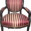 Casa Padrino Barock Salon Stuhl in Bordeauxrot Violett gestreift mit braunem Massivholzrahmen, 100 x 64 x 65 cm