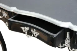 Casa Padrino Barock Schreibtisch Sekretär im Antik Stil Schwarz / Silber 138 x 70 x H. 80 cm