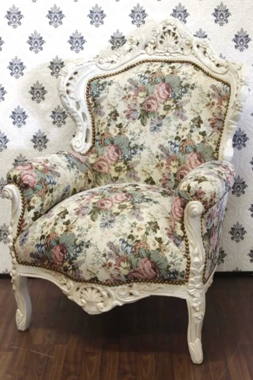 Casa Padrino Barock Sessel King im Blumenmuster Creme, 85 x 85 x H. 120 cm, Limited Edition