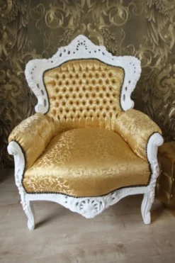 Casa Padrino Barock Sessel King Gold Muster / Weiss - Massivholz Luxus Möbel im Antik Stil - 120 x 85 x 85 cm