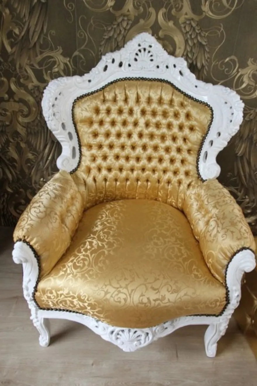 Casa Padrino Barock Sessel King im Antik Stil, Gold Muster auf Weiß, 85 x 85 x H. 120 cm
