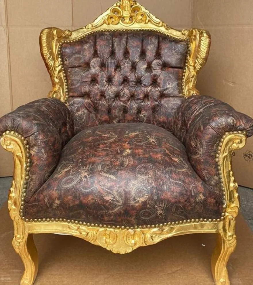 Casa Padrino Barock Sessel Mehrfarbig / Gold - Handgefertigter Massivholz Wohnzimmer Sessel mit Kunstleder - Antik Stil Wohnzimmer Sessel - Barock Wohnzimmer Möbel