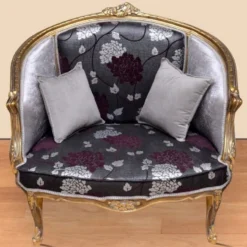 Casa Padrino Barock Sessel mit elegantem Muster Schwarz / Lila / Silber / Gold - Barockstil Wohnzimmer Sessel - Antik Stil Sessel - Barockstil Wohnzimmer Möbel - Barock Möbel - Barock Einrichtung