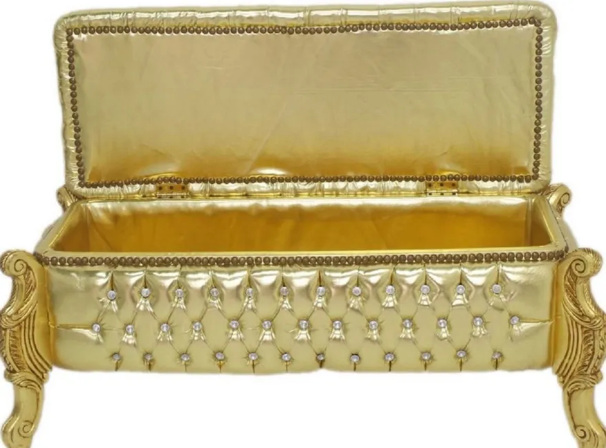 Casa Padrino Barock Sitzbank / Truhe Gold Lederoptik / Gold - Gepolsterte Massivholz Bank mit Glitzersteinen - Möbel im Barockstil