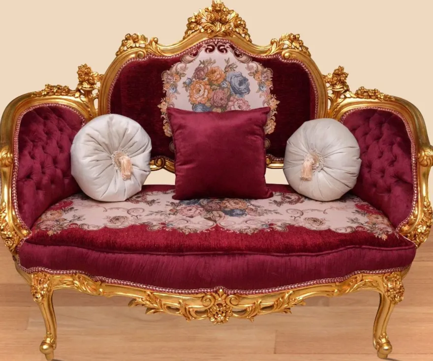 Casa Padrino Barock Sofa Bordeauxrot / Mehrfarbig / Gold - Handgefertigtes Wohnzimmer Sofa im Barockstil - Prunkvolle Barock Wohnzimmer Möbel