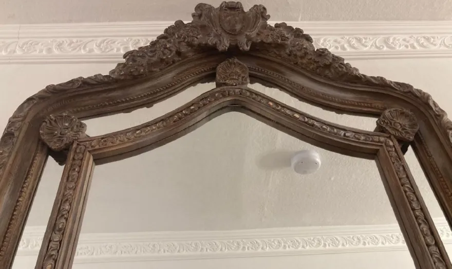 Casa Padrino Barock Spiegel Antik Stil Braun - Prunkvoller Wandspiegel mit eleganten Verzierungen - Barock Garderoben Spiegel - Barockstil Wandspiegel - Barock Möbel - Edel & Prunkvoll