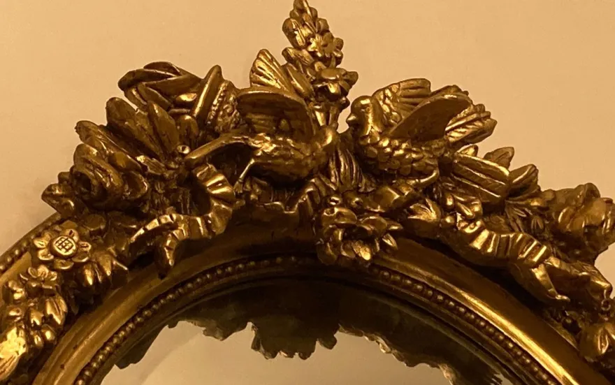 Casa Padrino Barock Spiegel Gold - Prunkvoller Wandspiegel mit eleganten Verzierungen - Handgefertigter Barock Garderoben Spiegel - Barockstil Wandspiegel - Barock Möbel - Edel & Prunkvoll