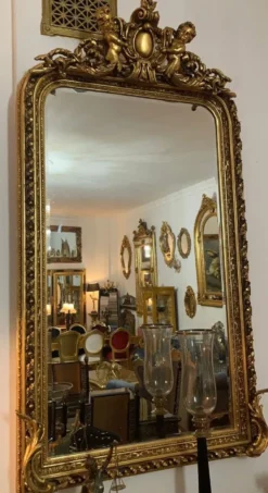 Casa Padrino Barock Spiegel Gold - Barockstil Spiegel mit Verzierungen - Rechteckiger Barockstil Wandspiegel - Barock Garderoben Spiegel - Barock Möbel - Möbel Barockstil - Edel & Prunkvoll