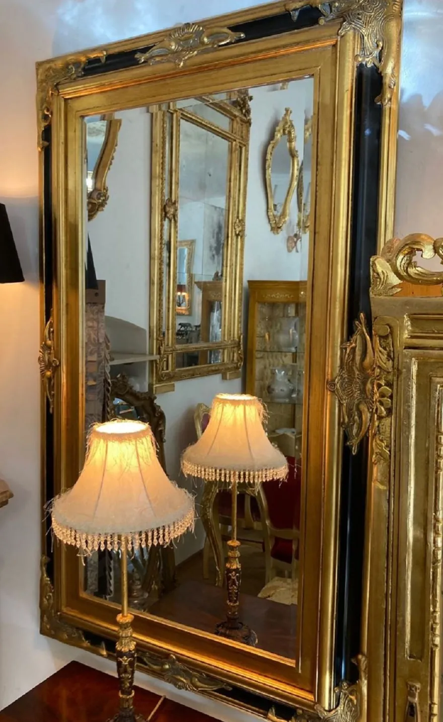 Casa Padrino Barock Spiegel Gold / Schwarz - Barockstil Spiegel mit Verzierungen - Rechteckiger Barockstil Wandspiegel - Barock Garderoben Spiegel - Barock Möbel - Möbel Barockstil