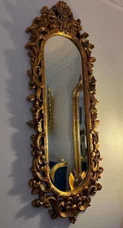 Casa Padrino Barock Spiegel Gold - Prunkvoller Wandspiegel mit Verzierungen - Barock Garderoben Spiegel - Barockstil Wandspiegel - Barock Möbel - Möbel Barockstil - Edel & Prunkvoll
