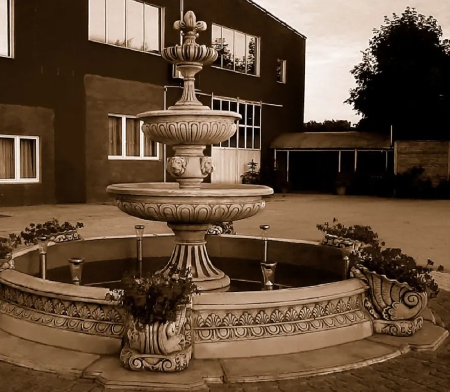 Casa Padrino Barock Springbrunnen Grau Ø 150 x H. 280 cm - Prunkvoller Gartenbrunnen im Barockstil - Runder Gartendeko Stein Brunnen - Barock Garten Deko Accessoires