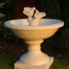 Casa Padrino Barock Springbrunnen mit dekorativen Tauben Beige Ø 102 x H. 110 cm - Prunkvoller Gartenbrunnen im Barockstil - Runder Gartendeko Stein Brunnen - Barock Garten Deko Accessoires