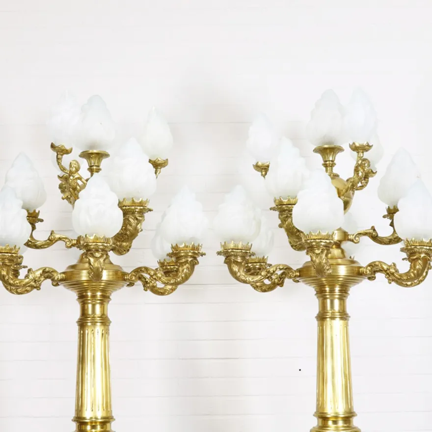 Casa Padrino Barock Stand Kronleuchter Set mit Marmor Säulen Creme / Gold 80 x 200 cm
