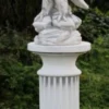 Casa Padrino Barock Säule mit Adler Weiß / Grau 60 x 40 x H. 134 cm - Prunkvolle Gartensäule im Barockstil - Gartendeko Stein Säule mit Skulptur - Barock Garten & Terrassen Deko Accessoires