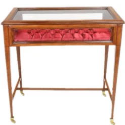 Casa Padrino Barock Vitrine Braun / Bordeauxrot / Messing - Handgefertigter Massivholz Schaukasten mit aufklappbarem Deckel und Samtstoff - Barock Möbel