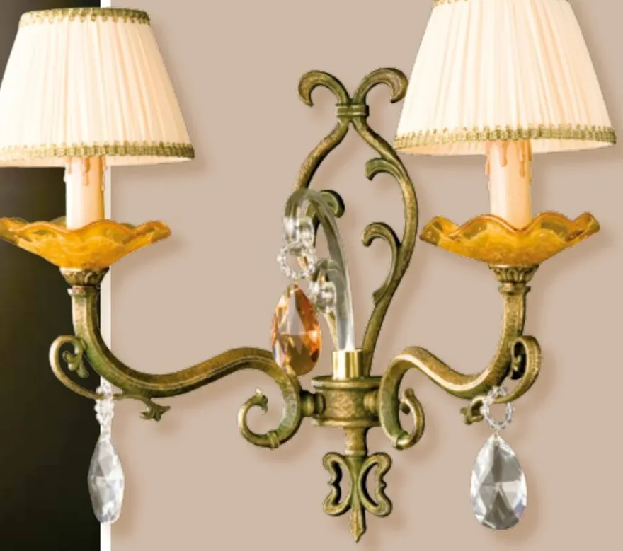 Casa Padrino Barock Wandleuchte Kupfermessing B. 42 x T. 35 cm 2-flammig - Handgefertigte Leuchte aus Italien - Barock Leuchten