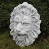 Casa Padrino Barock Wasserspeier Wandrelief Löwe 30 x 17 x H. 43 cm - Löwenkopf Stein Wasserspeier Garten Wanddeko Relief - Barock & Jugendstil Garten Deko Accessoires