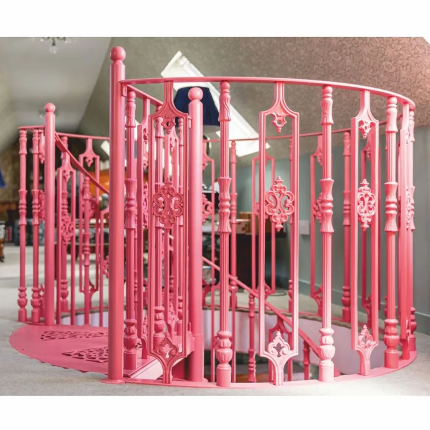 Casa Padrino Barock Wendeltreppe / Spiraltreppe mit Geländer rechte Seite Rosa H. 240 cm